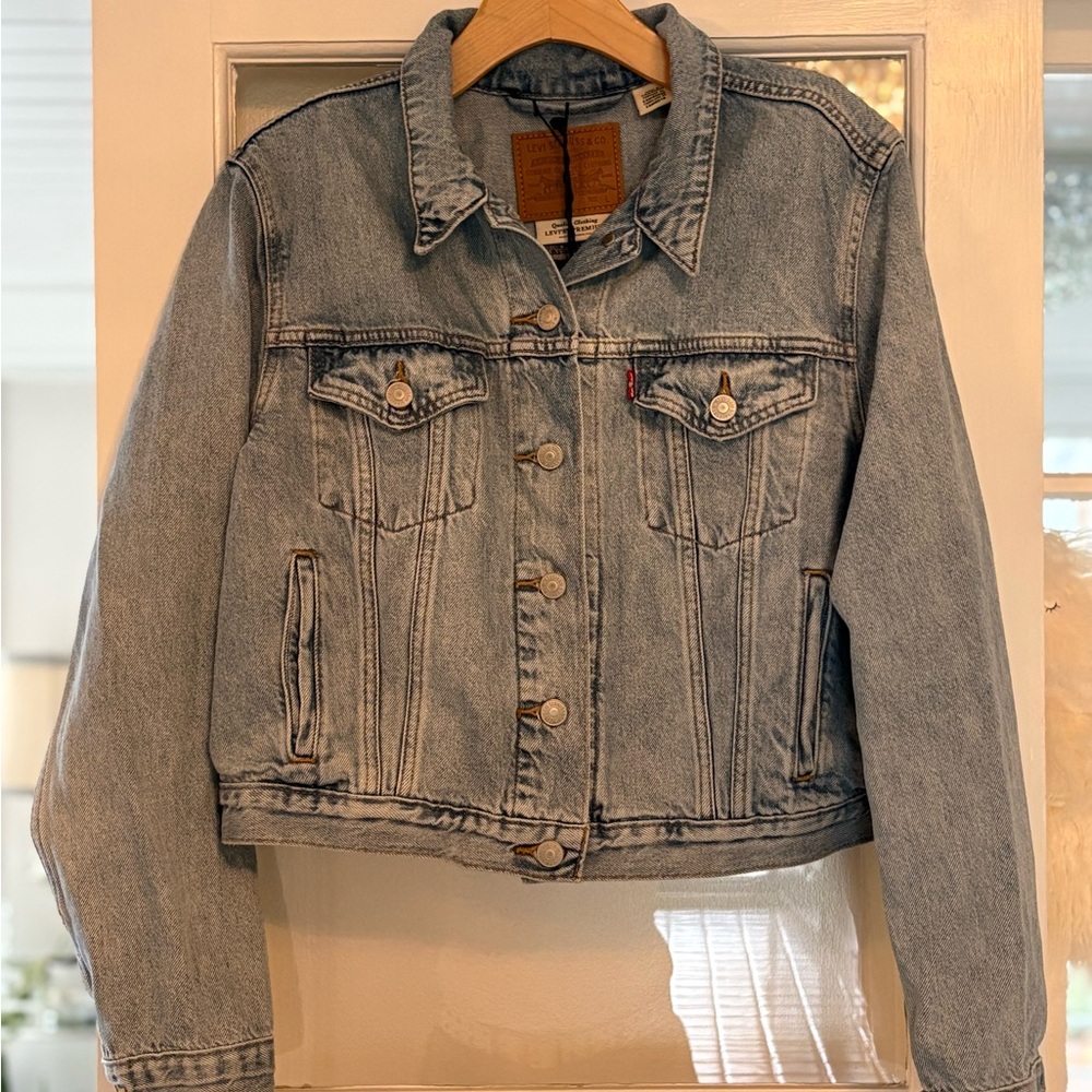 Levi's Blue Jean Jacket Classic Denim Style